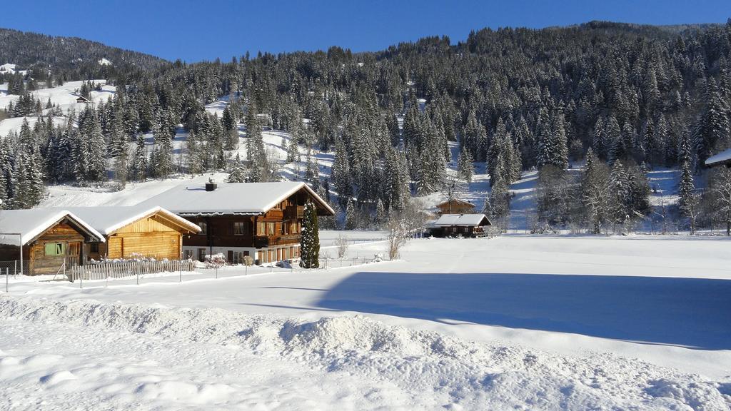 Ferienwohnung Casa Antica Gstaad Exterior foto