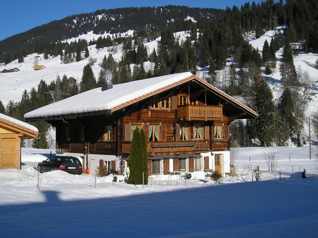 Ferienwohnung Casa Antica Gstaad Exterior foto