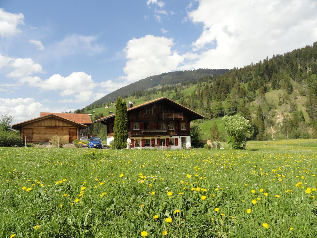 Ferienwohnung Casa Antica Gstaad Exterior foto